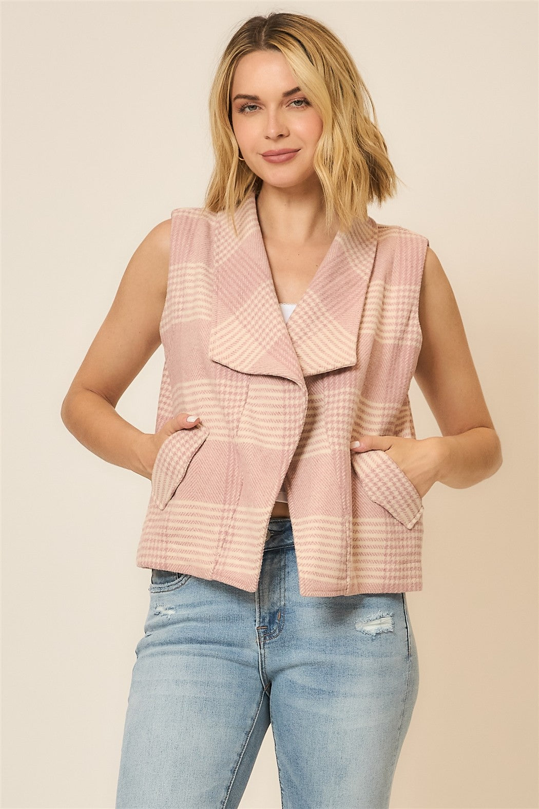 Open Front Plaid Vest in Rose (REG)