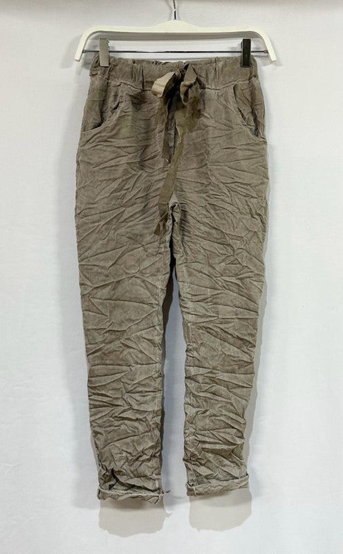 Crinkle Jogger Pants in Mocha (REG)