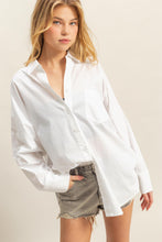 Button Down Poplin Top in White (REG)