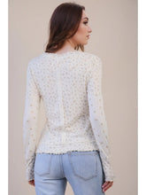 Fitted Floral Top in Blush (REG)