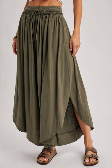 Side Slit Wide Leg Pants in Olive (REG)