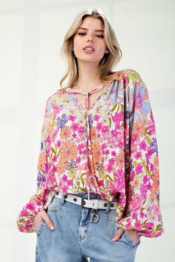 Blooming Flower Top in Cream (REG)