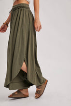 Side Slit Wide Leg Pants in Olive (REG)