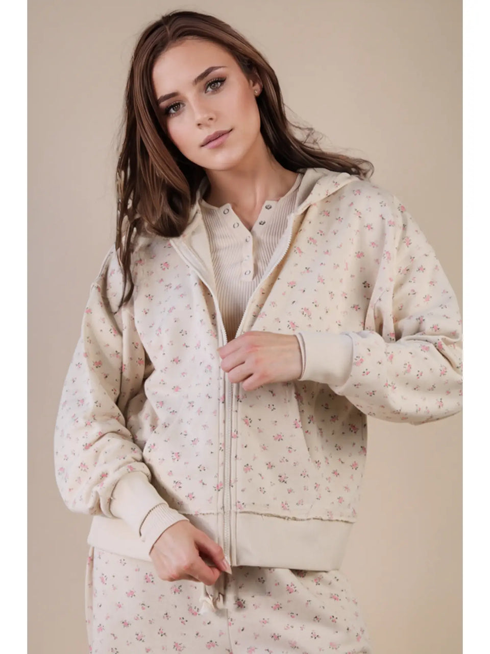 Comfy Floral Zip Up Hoodie in Cream (REG/PLUS)