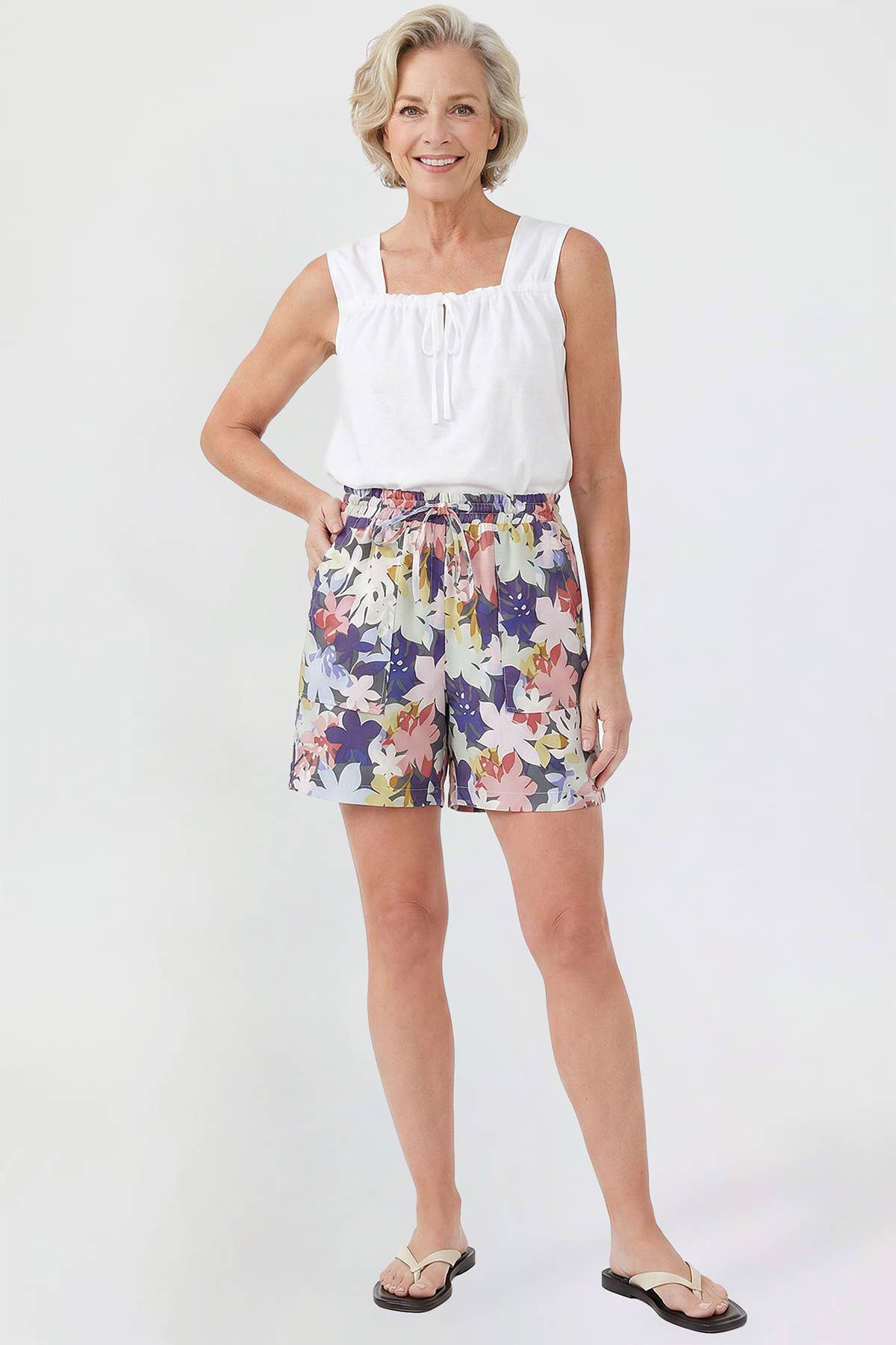 Missy Drawstring Shorts in Floral (REG)