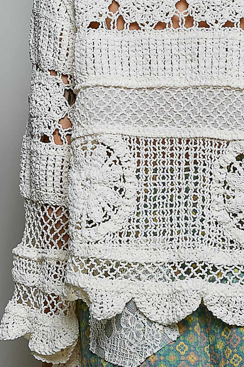 Boho Crochet Scallop Top in Cream (REG)