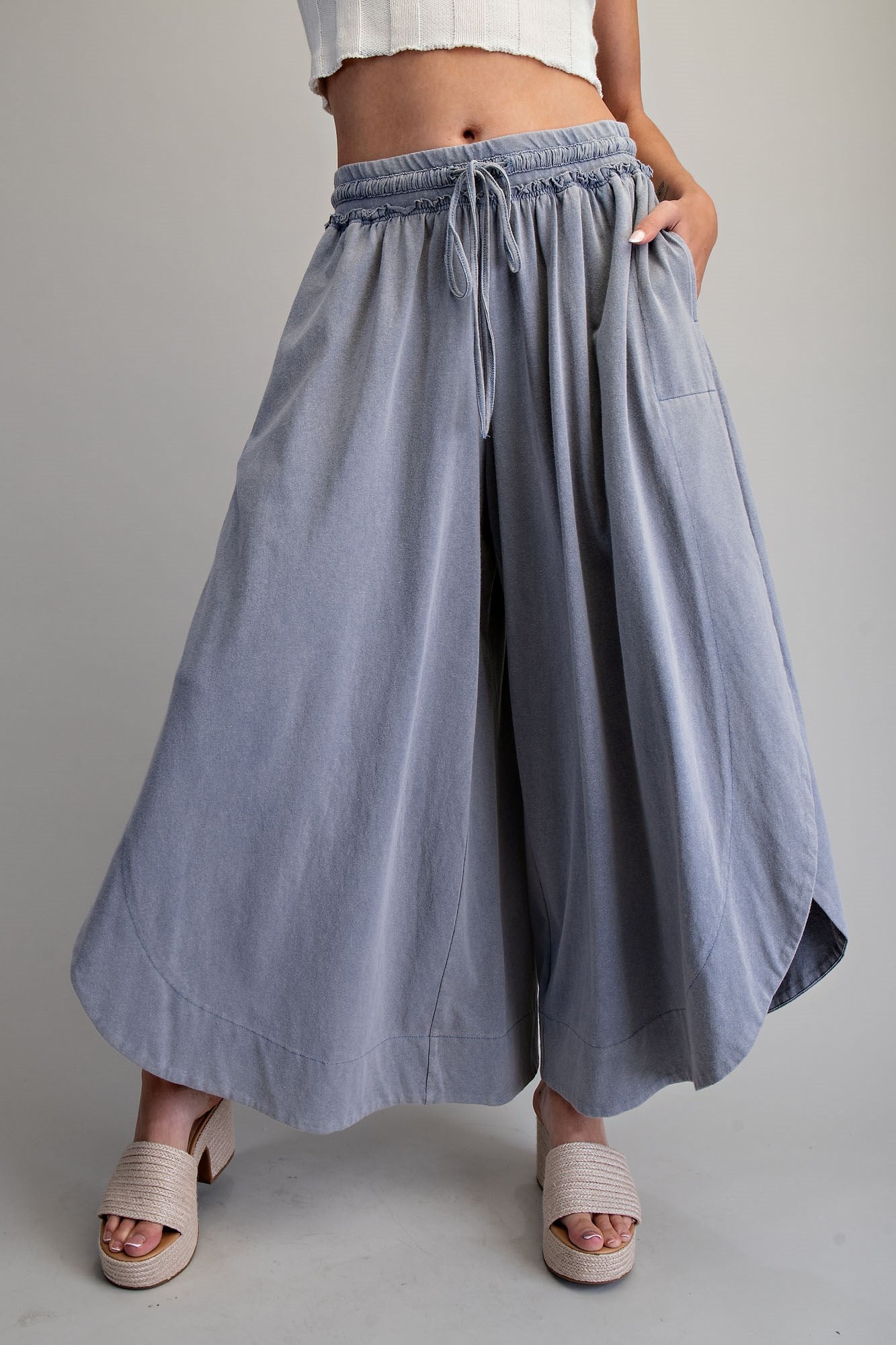Side Slit Wide Leg Pants in Denim (REG)
