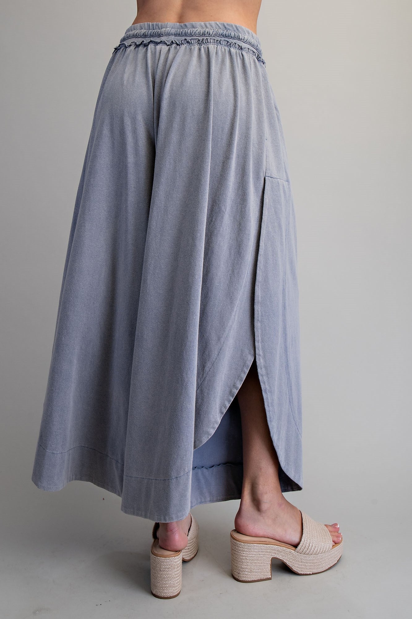 Side Slit Wide Leg Pants in Denim (REG)