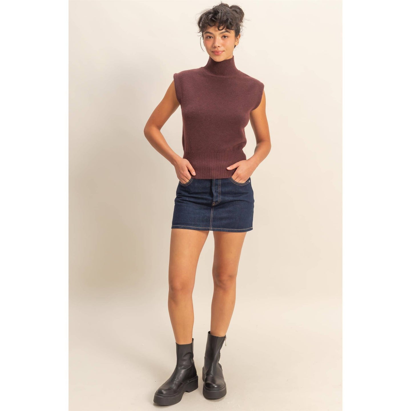 High Neck Sleeveless Top in Chestnut (REG)