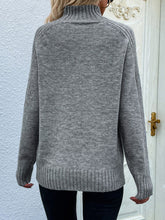 Universal Mock Neck Sweater in Grey (REG)