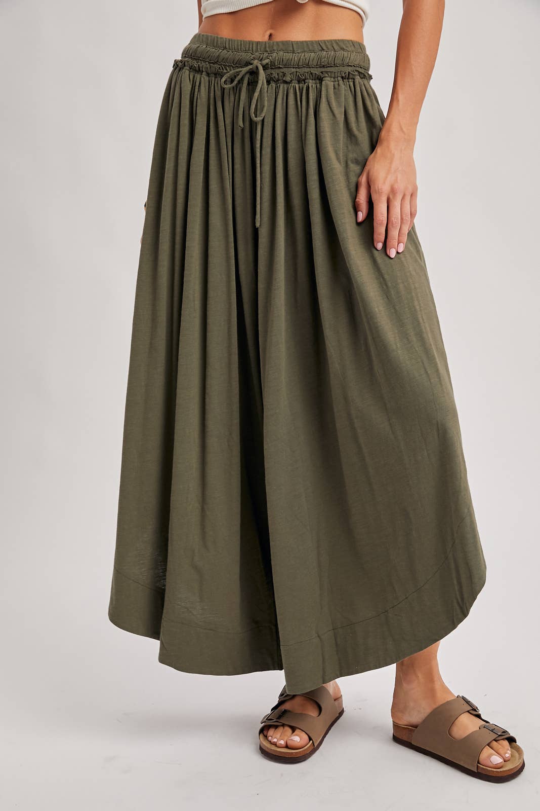 Side Slit Wide Leg Pants in Olive (REG)