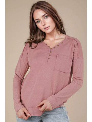 Mineral Washed Button Top in Mauve (REG)