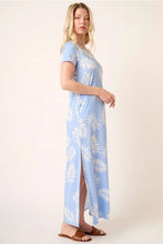 Leaf Print Maxi Dress in Blue (REG)