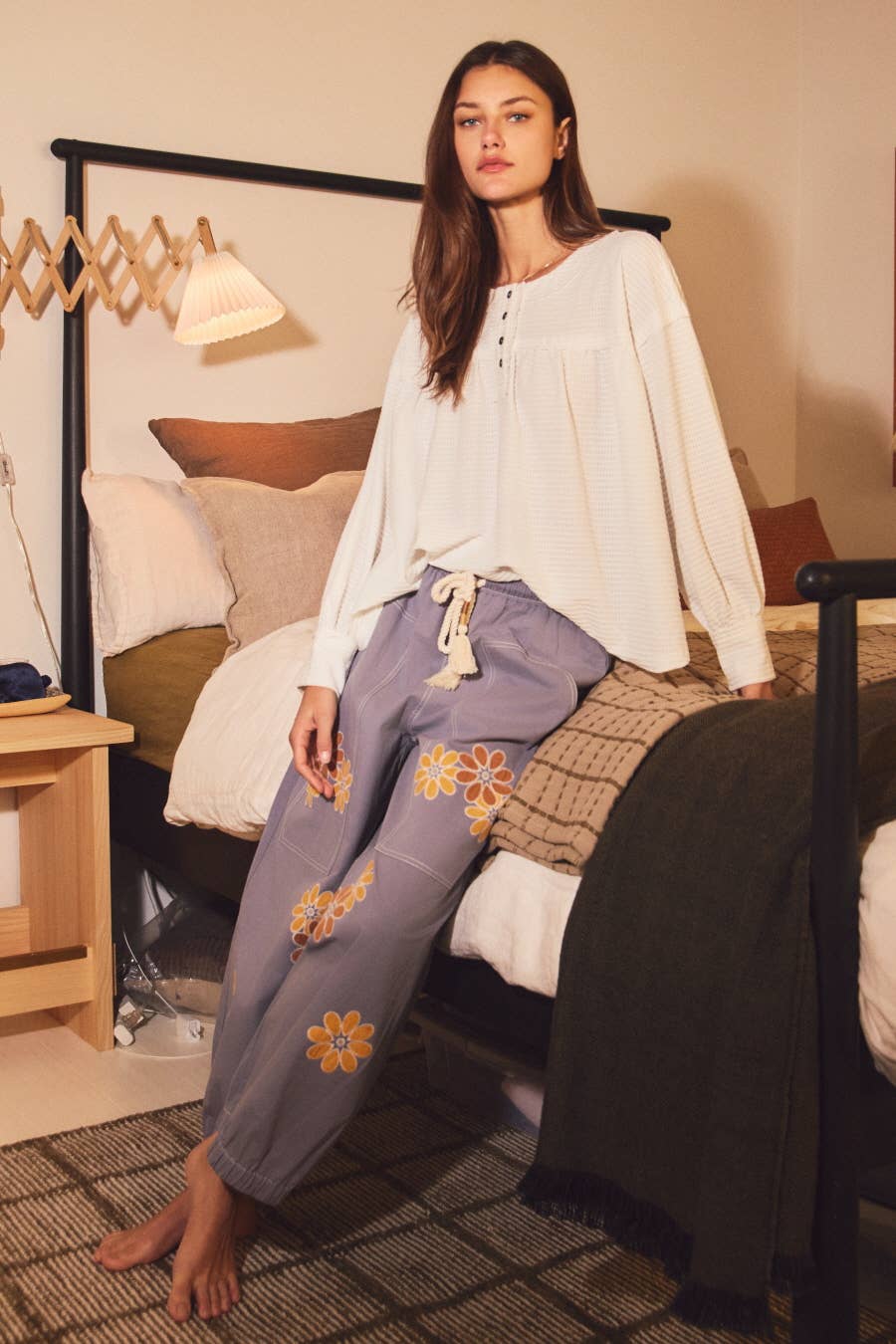 Relaxed Daisy Patch Pants in Blue Haze (REG)
