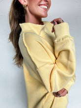 Blank Mock Neck Sweatshirt in Yellow (REG)