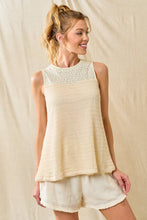 Textured Yoke Top (REG)