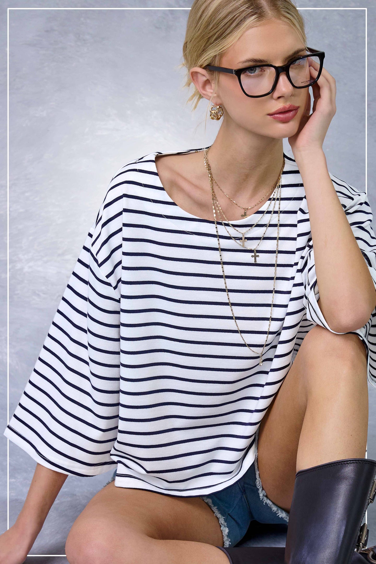 Striped Semi Crop Top in White/Navy (REG)