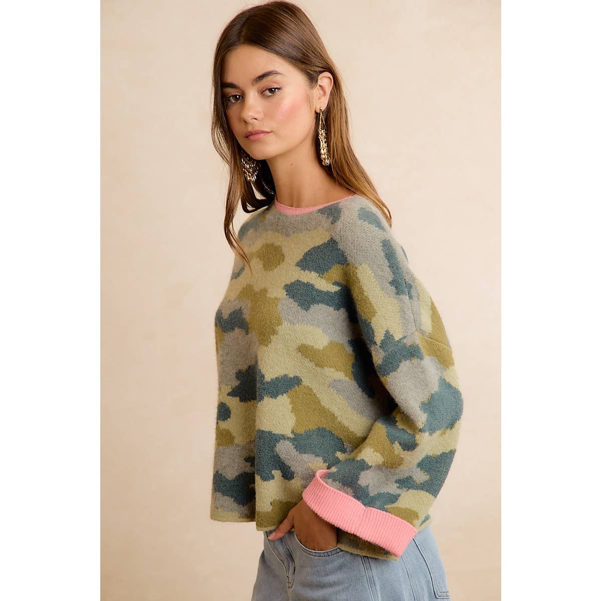 Camo Contrast Roll Sleeve Sweater (REG)