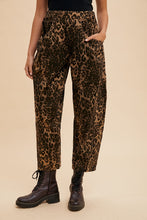 Comfort Stretch Leopard Barrel Pants (REG/PLUS)