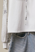 Floral Trim Hoodie Top (REG)