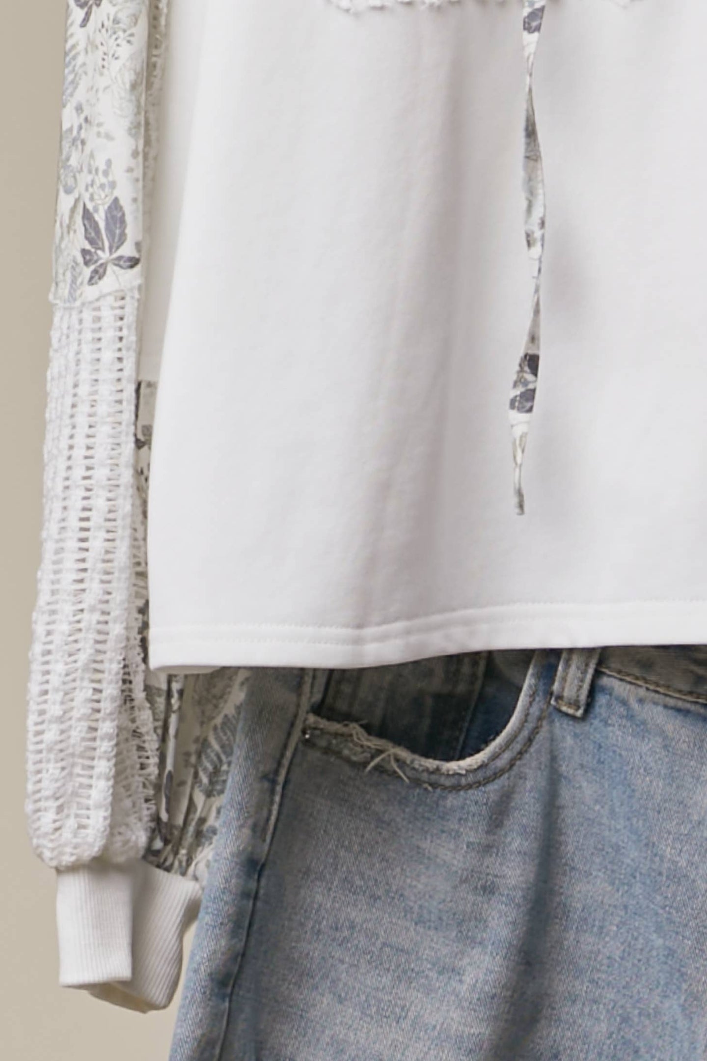 Floral Trim Hoodie Top (REG)