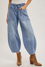 Light Wash Drawstring Barrel Jeans (REG)