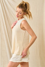 Textured Yoke Top (REG)