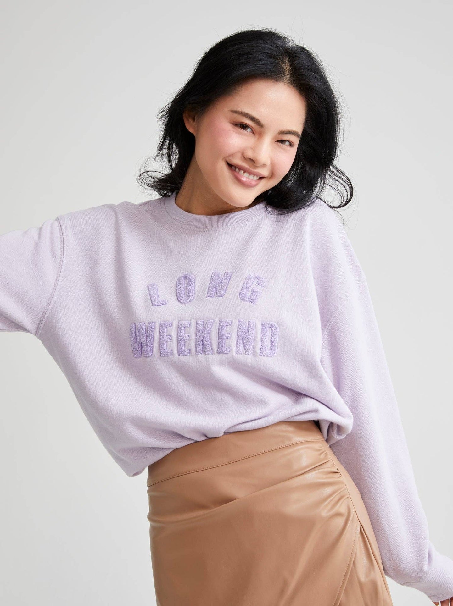Long Weekend Sweatshirt in Lilac (REG)