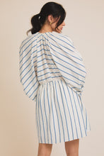 V-Neck Balloon Sleeve Dress (REG)