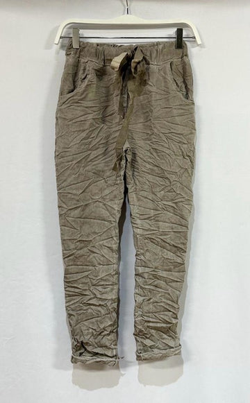 Crinkle Jogger Pants in Mocha (REG)