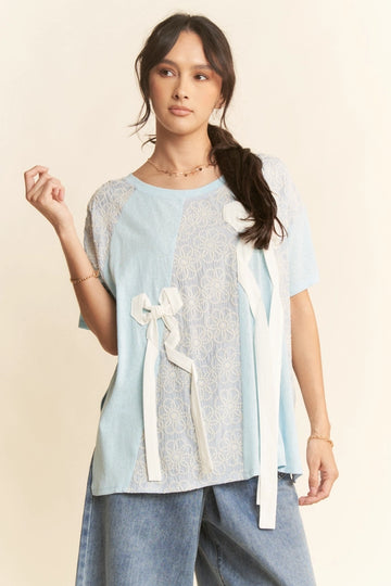 Bow Trim Color Block Top in Blue (REG)