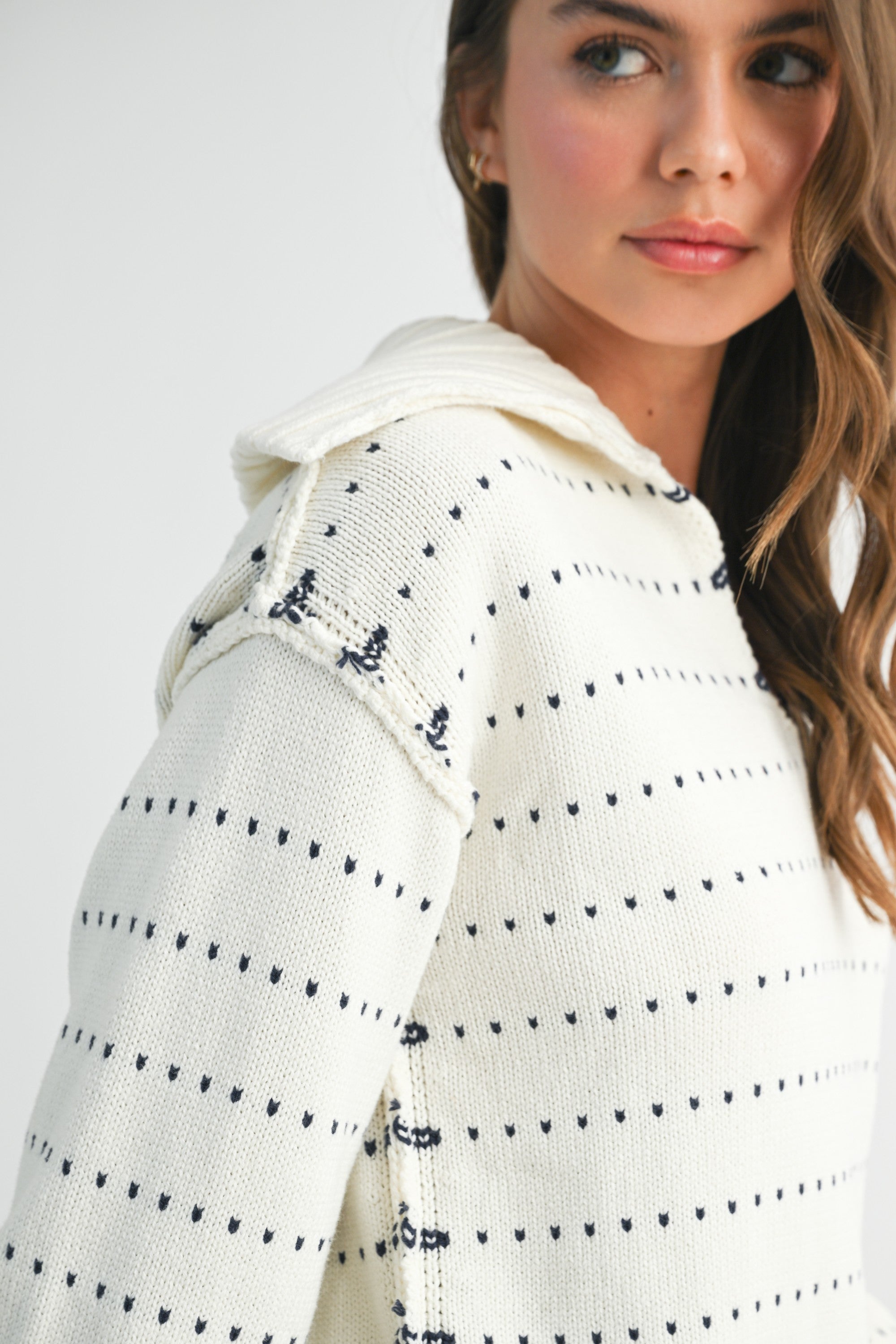 Cozy Dot Pullover Top (REG)