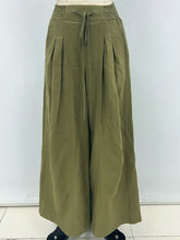 Pleated Wide Leg Pants in Olive (REG)