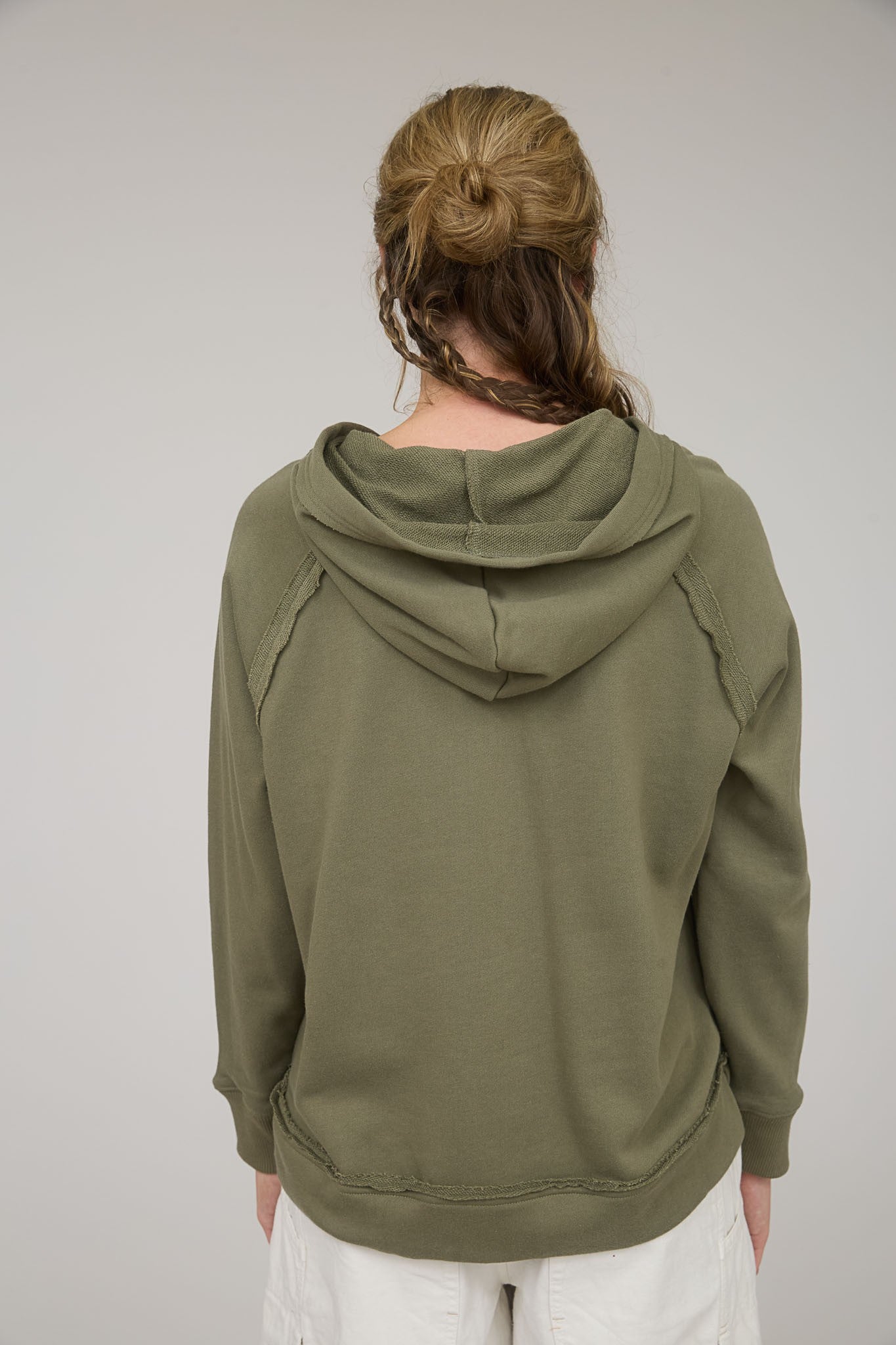 Hooded Raw Edge Top in Light Olive (REG/PLUS)