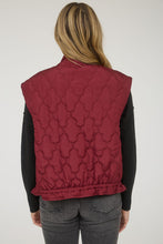 Snap Button Quilted Puffer Vest in Burgundy (REG)