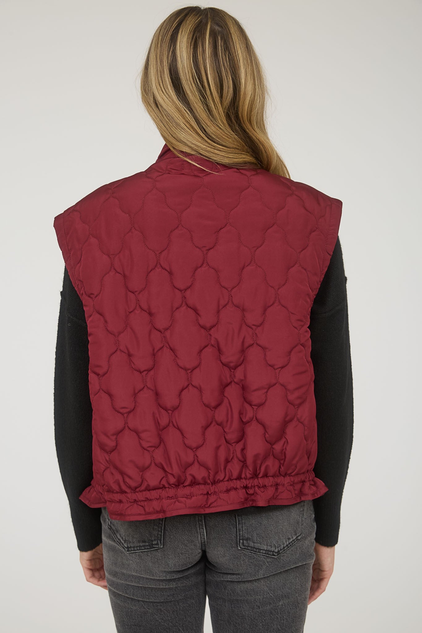 Snap Button Quilted Puffer Vest in Burgundy (REG)