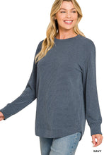 Raised Rib Top in Navy (REG)