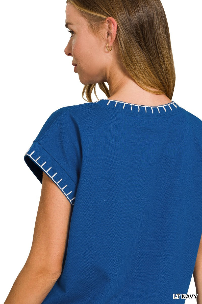 Stitch Detail Top in Navy (REG)