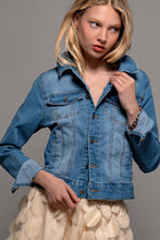 Classic Denim Trucker Jacket (REG)
