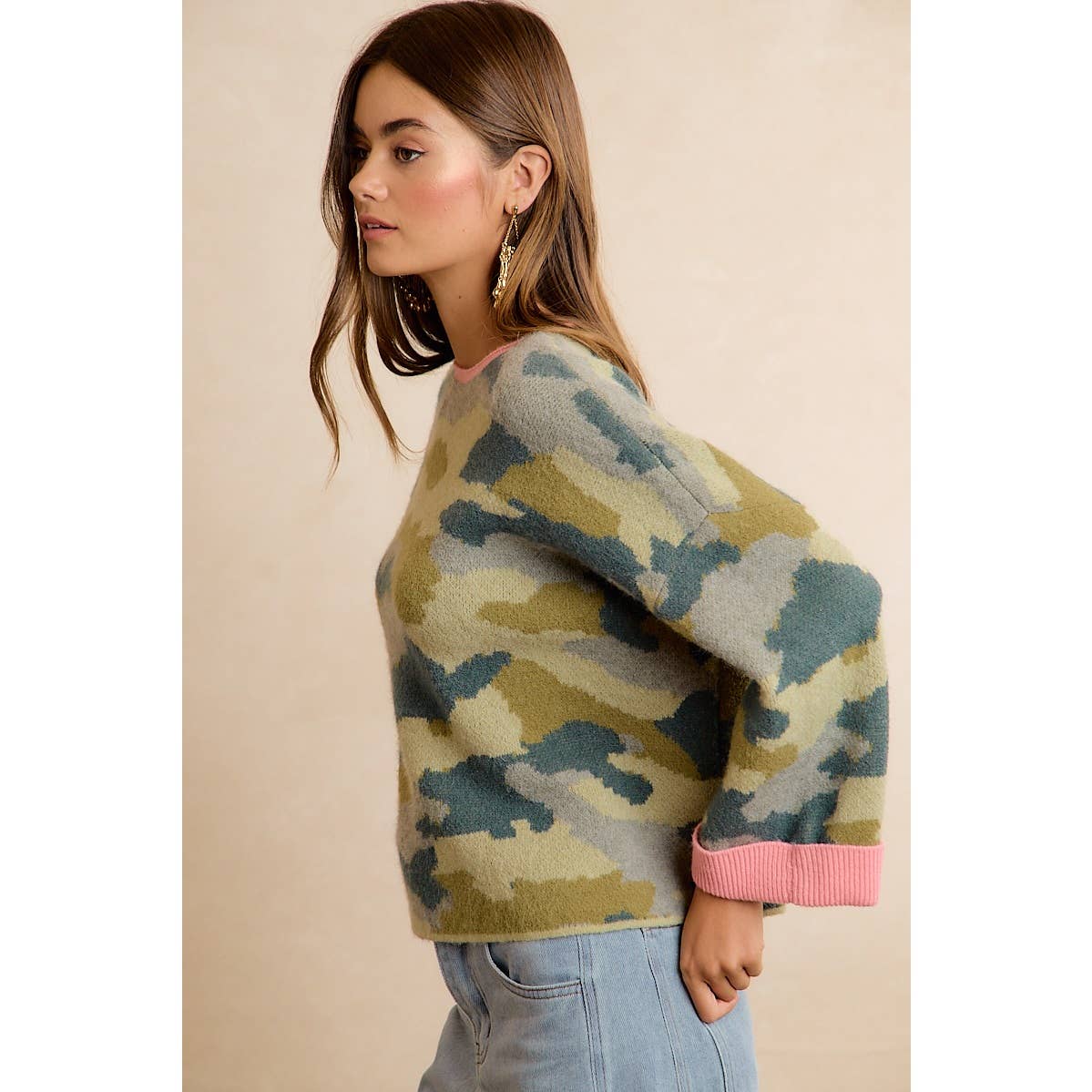 Camo Contrast Roll Sleeve Sweater (REG)