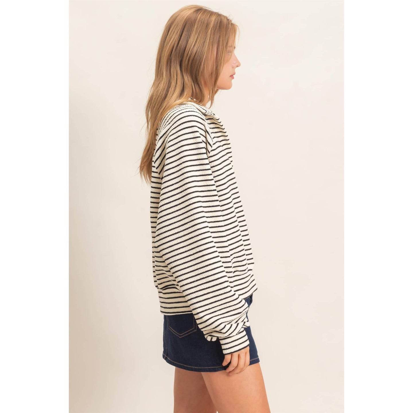 Striped Collar Sweatshirt in Cream (REG)