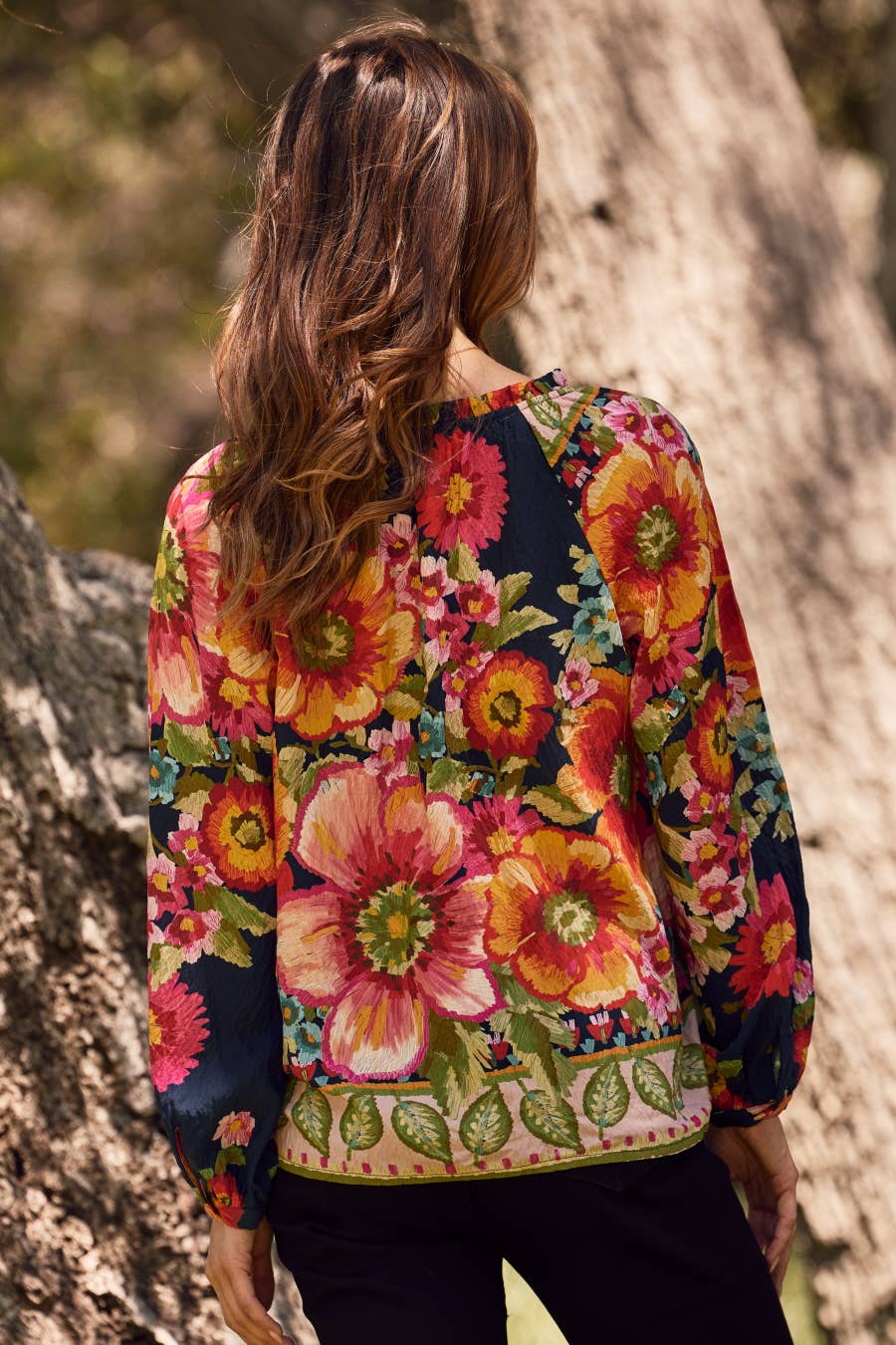 Bold Floral Blouse Top in Navy (REG)
