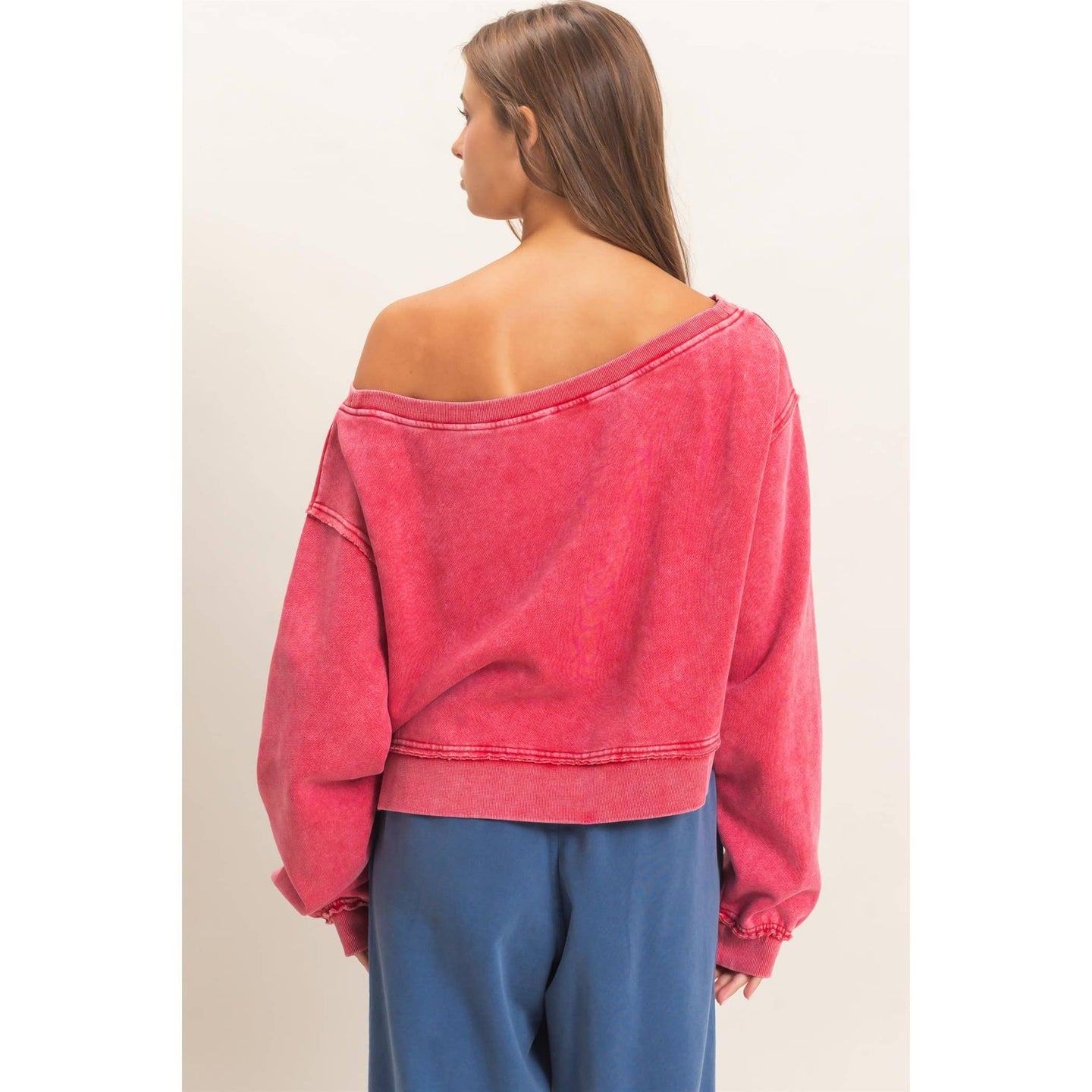 Off The Shoulder Sweatshirt in Red (REG)