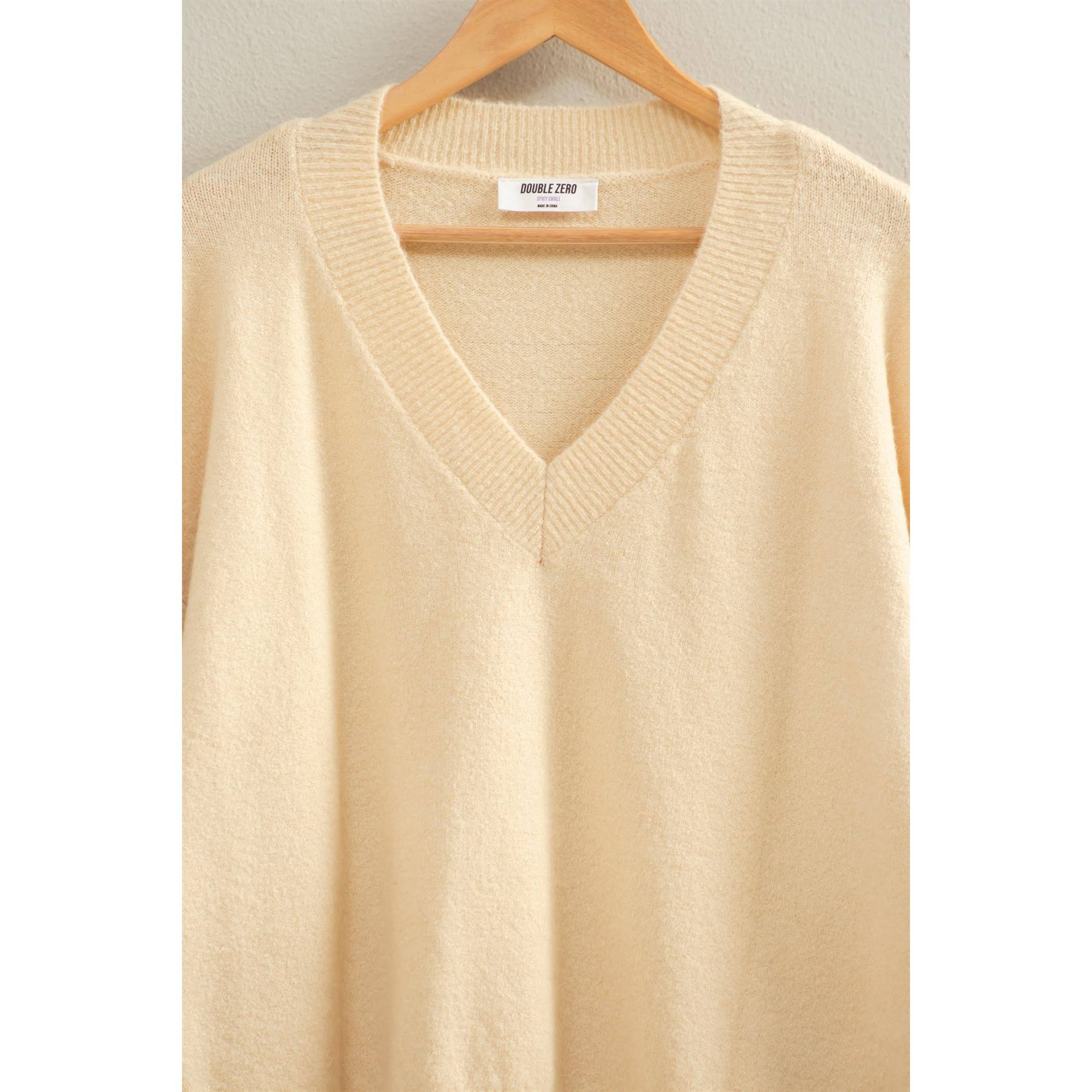 Relaxed V-Neck Sweater in Alpaca Cream (REG)