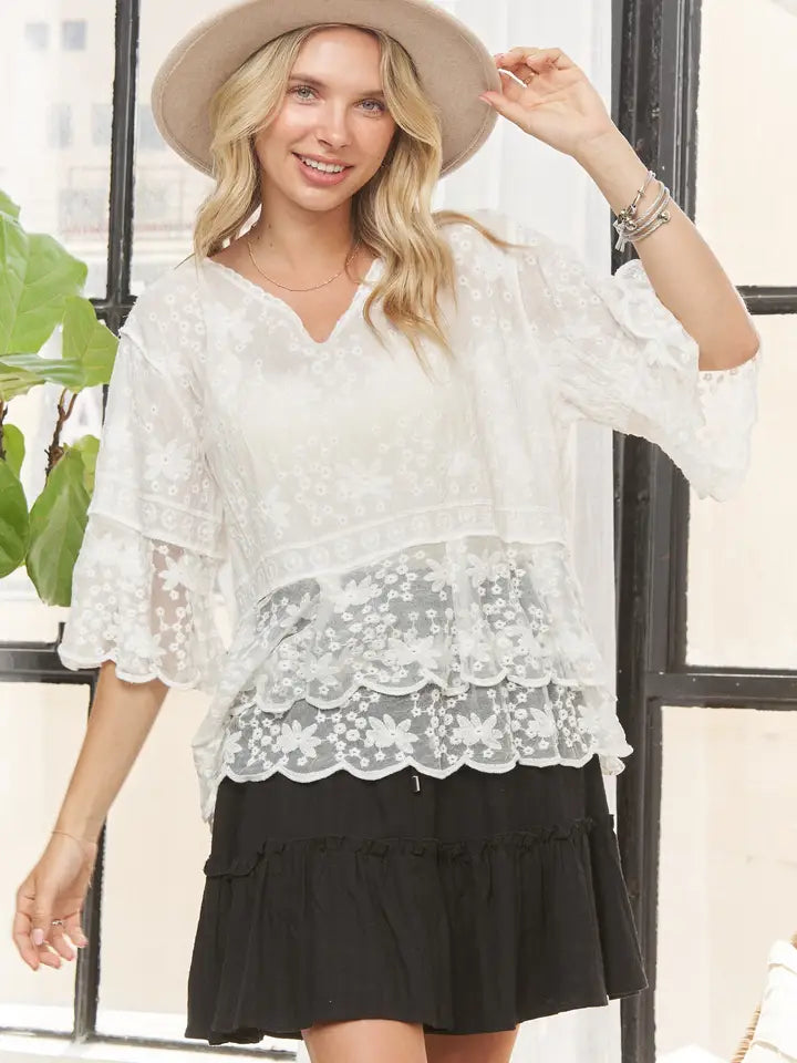 Delicate Belle Lace Top in White (REG)