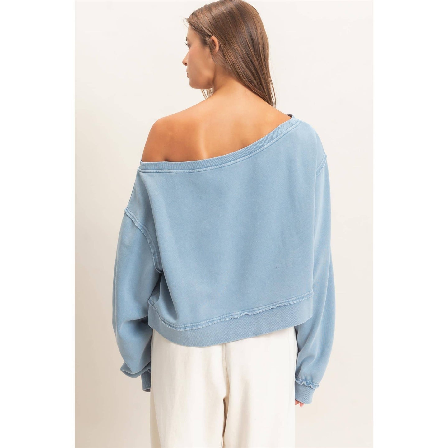 Off The Shoulder Sweatshirt in Dusty Blue (REG)