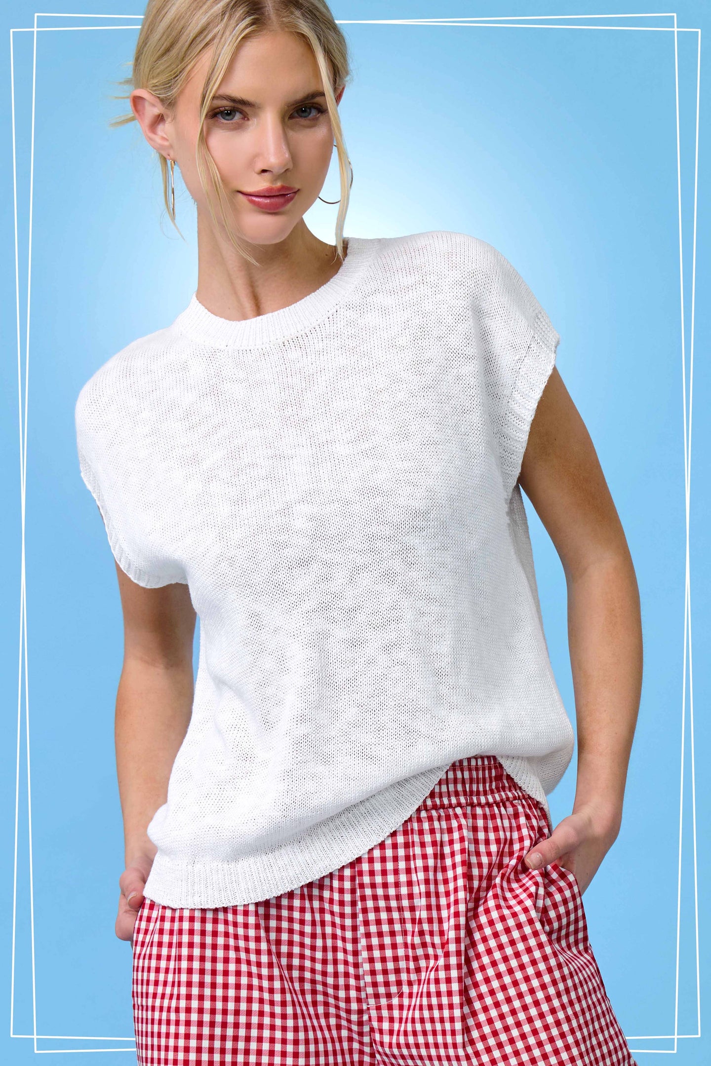 Sleeveless Ribbed Knit Sweater in White (REG)