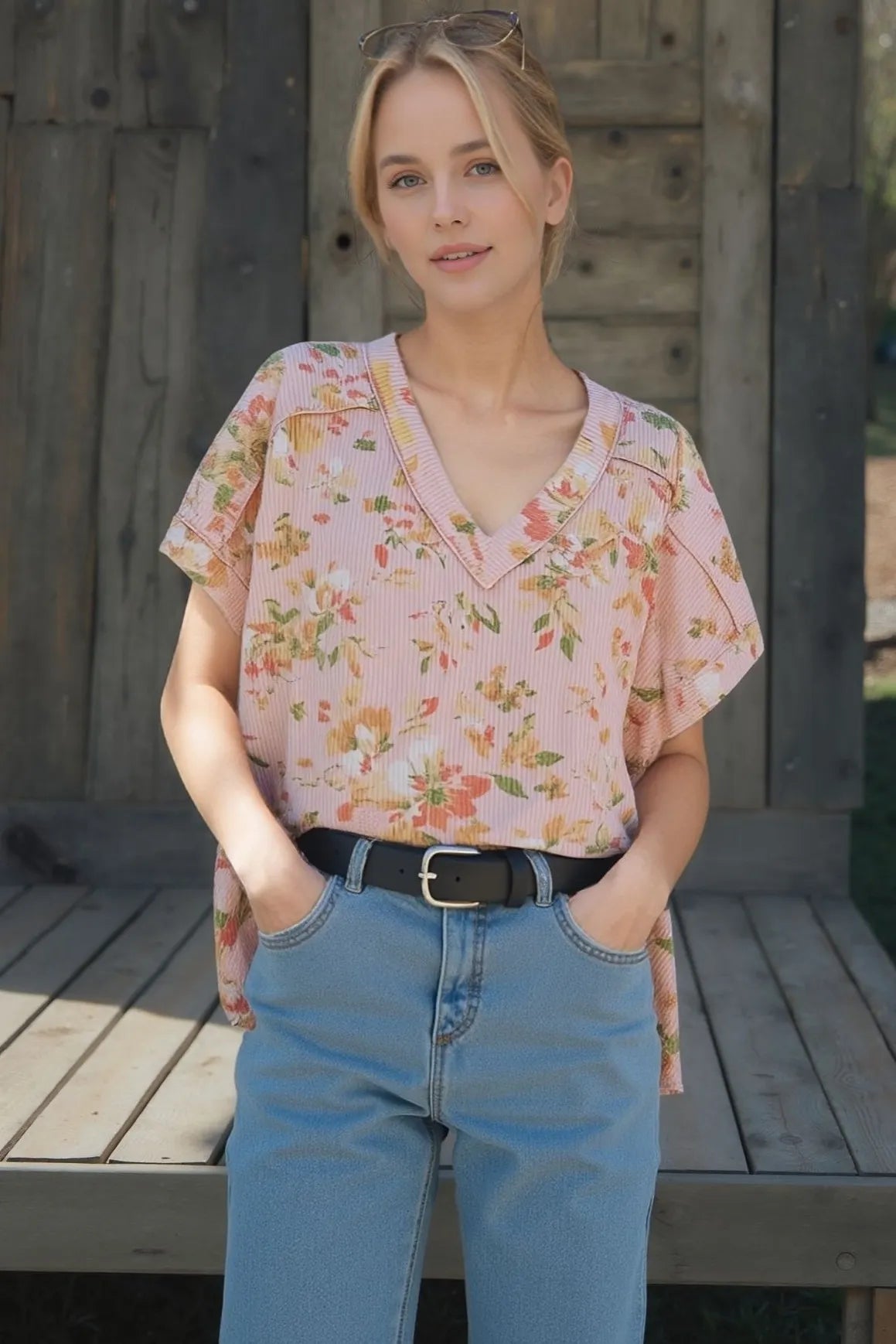 Textured Floral V-Neck Top (REG/PLUS)