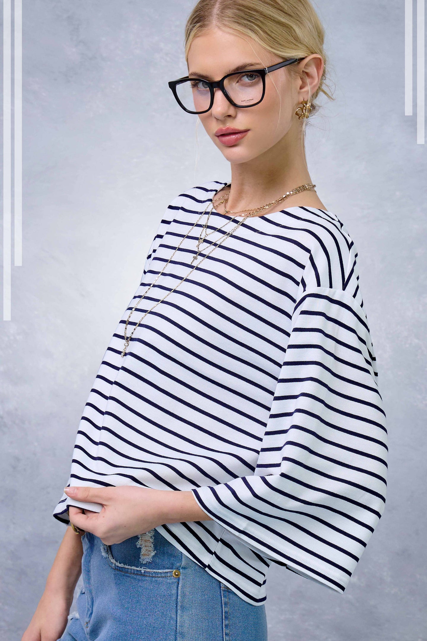 Striped Semi Crop Top in White/Navy (REG)