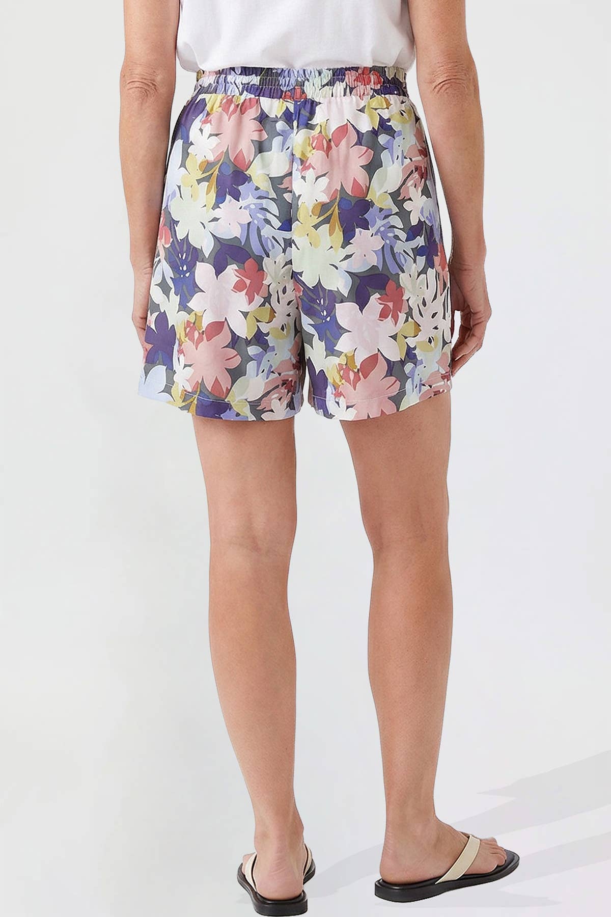 Missy Drawstring Shorts in Floral (REG)